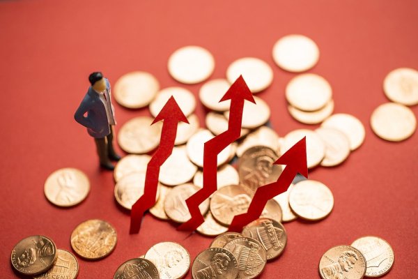 51配资网 五大行齐创新高，银行板块上涨势头能否延续？