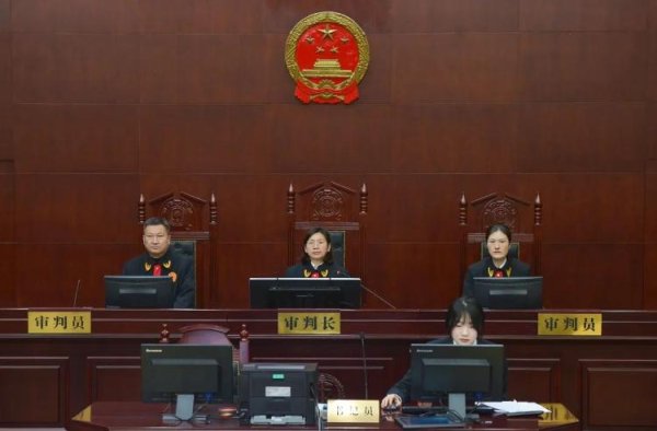 星速配资 潍坊市人大常委会原党组副书记、副主任孙明亮受贿案一审公开开庭