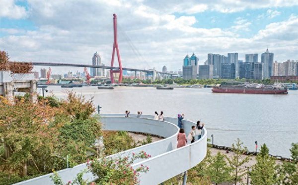 牛来乐 以督察利剑守护美丽中国建设